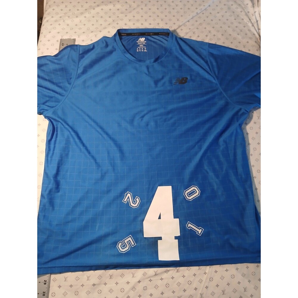 New Balance Running Mens Short Sleeve Blue Square 2XL T-Shirt Athletic Sport Tee